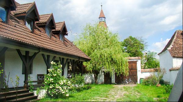 Lunca Popii Manor, Saxon character and contemporary comfort
