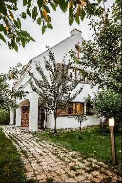 Barolo House, a Relaxation Oasis near Cluj-Napoca