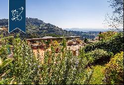 Luxury estate surrounded by nature with a view of Florence's monuments