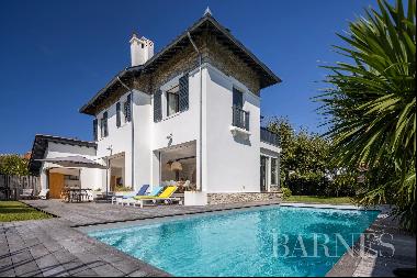 OCTAVE - Stunning contemporary house with heated pool in Biarritz - BARNES
