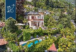 Spectacular historical estate with a 5,000-sqm park, a pool and a private dockyard in Molt