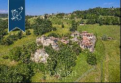 Complex for sale in a high, strategic position to reach Milan and Liguria