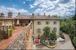 Tuscany - BOUTIQUE HOTEL FOR SALE WITH VIEW OF SAN GIMIGNANO'S HISTORIC CENTER
