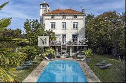Exceptional mansion of 464 m² in La Rochelle