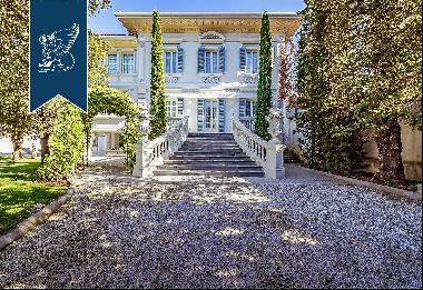 Majestic charming estate surrounded by a big, exlcusive garden in the heart of Empoli