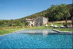 Complete privacy and luxury amidst the picturesque Umbrian countryside