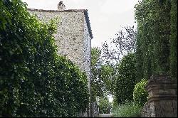 Casa Ismene - set on a Renaissance estate in Val d'Orcia