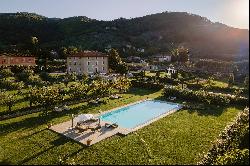 Villa Le Camelie, a 2 hectares property a short ride from Lucca