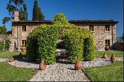 Villa Cardo - historic estate in the hills that surround Lucca