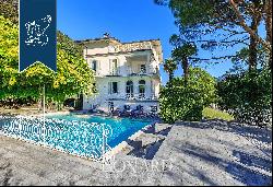 Fabulous villa with private garden, swimming pool and dock for sale near Bellagio 