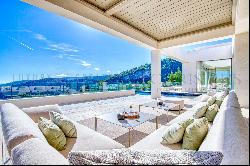 Modern villa in Son Vida with stunning panoramic views of Palma and the sea