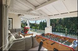 Antibes | Renovated villa with swimming pool