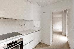 2 Bedroom Apartment, Janelas Verdes, Estrela, Lisbon