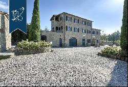 Lovely luxury hotel for sale in the province of Arezzo
