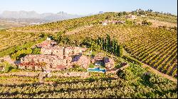 TUSCAN INSPIRED VILLA GUESTHOUSE WITH WINE CELLAR AND INCREDIBLE VIEWS
