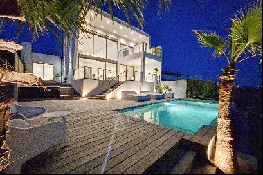Montpellier - Outstanding villa with breaking view