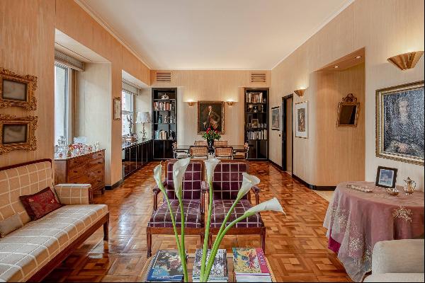 Elegant apartment in the Repubblica area