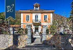Refined estate for sale above the town centre of a charming town in the province of Verban