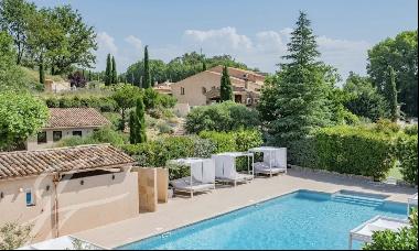 5-star Hotel, Restaurant, Spa, and Golf in Provence, near the Luberon