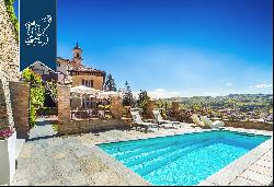 Luxurious relais for sale in the heart of an old hamlet between Asti's hills