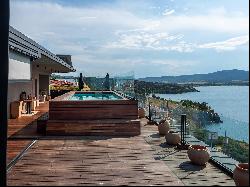 One-of-a-kind penthouse with an infinity pool and a magnificent view in Sozopol
