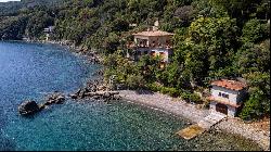Exclusive beachfront Villa - Elba Island