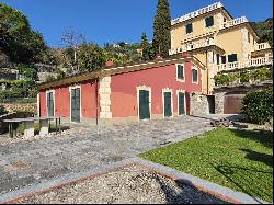 Indipedent Villa with Swimming Pool in Santa Margherita Ligure