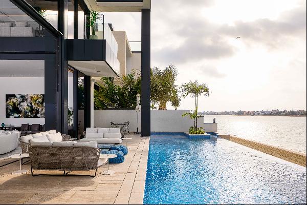 Chic luxury villa in Palm Jumeirah