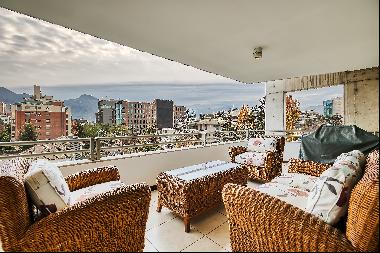 Apartment for sale in the Nueva Costanera sector.