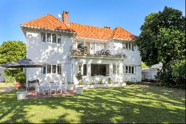 TIMELESS CHARACTER ON EXPANSIVE GROUNDS IN LEAFY RONDEBOSCH