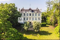 Stunning Chateau with Pool near Saint-Émilion