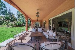 Majestic Italian Villa with Great Garden