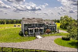 Swoonworthy Farmhouse with Equestrian Facilities