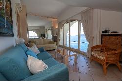 Apartment in Historic Villa With Private Access to the Sea