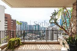 Duplex apartment in a condominium with a tennis court next to the park