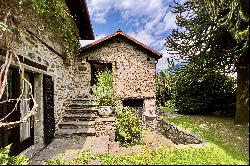 Charming villa in country style with Mediterranean charm for sale in Roveredo (GR)