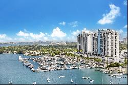 10 Venetian Way, #902, Miami Beach, FL