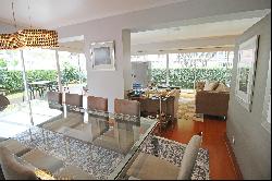 Luxury duplex  with fine finishes in park area of San Isidro