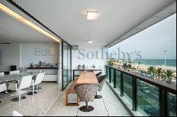 Fully refurbished apartment with a privileged view