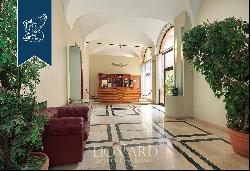 Brescia: whole luxury palace for sale in the town centre