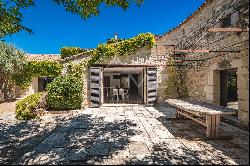 Murs - Charming property on the heart of a village in Luberon