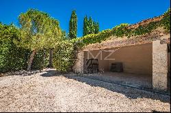 Murs - Charming property on the heart of a village in Luberon
