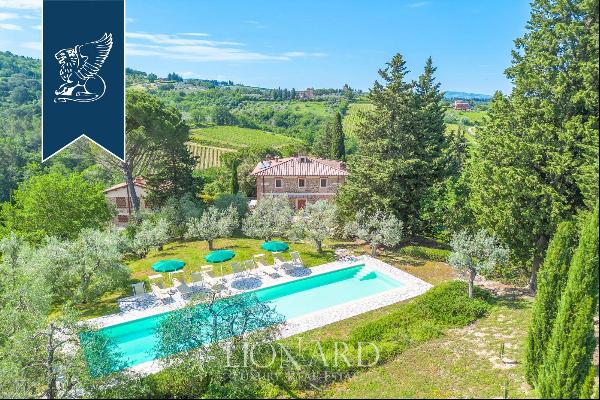 Charming farmhouse with a pool for sale among Florence's hills