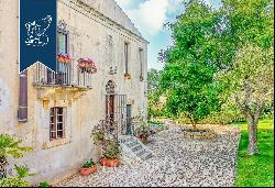 Charming property with a pool for sale in Ragusa
