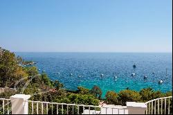 Villa overlooking the sea on 6000m² of land