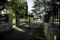 CHARMING GATED ESTATE IN ISTRIA