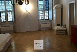 APARTMENT OF 214 M2 WITH A GARDEN IN THE OLD TOWN OF DUBROVNIK