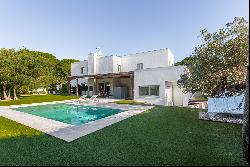 Modern villa with private pool in Llavaneres