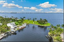 901 Robalo Drive, Fort Myers FL 33919