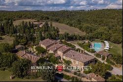 Tuscany - RESTORED PROPERTY, BOUTIQUE HOTEL FOR SALE IN SIENA